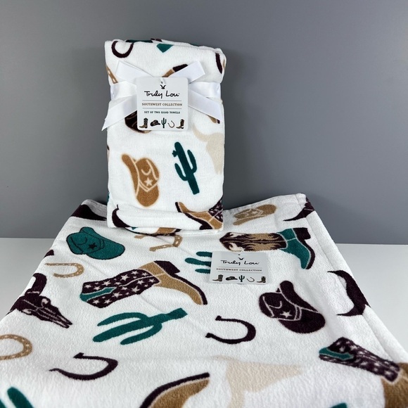 Truly Lou Southwest Collection - 4 Piece Bath Towel Set Cowboy Boots Hat NEW - Picture 5 of 7